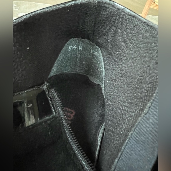 Munro Hope High Heels Black Suede Ankle Boots - Picture 8 of 9